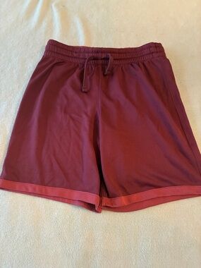 Gap mesh shorts